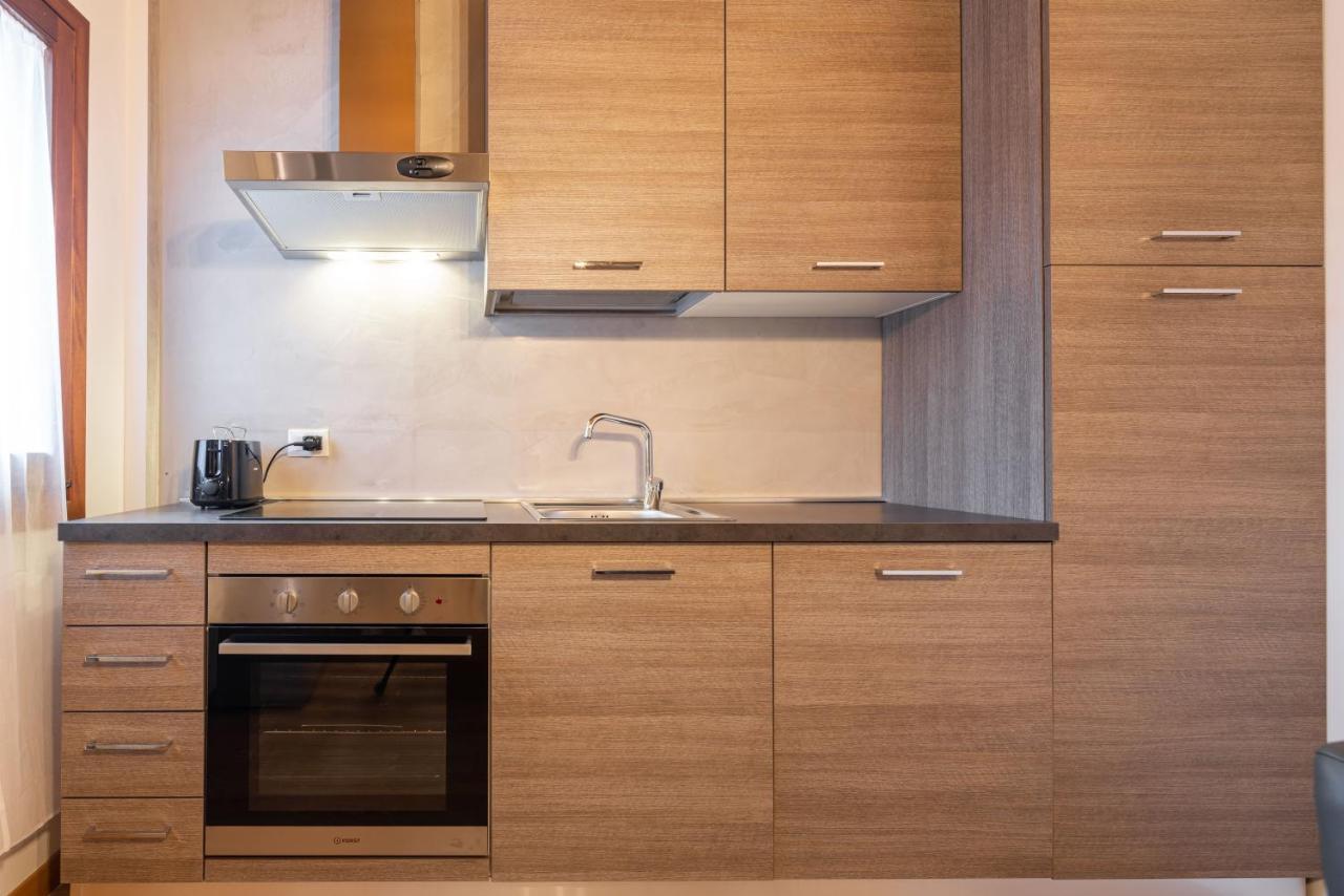 Venezia-Suite HemingwayA Pochi Passi Outlet Noventa di Piave Εξωτερικό φωτογραφία